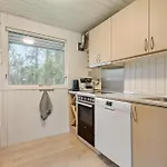 3 Bedroom Cozy In *