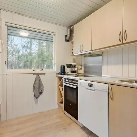 3 Bedroom Cozy In *