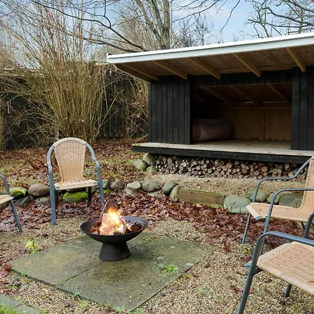 3 Bedroom Cozy In Semesterbostad *