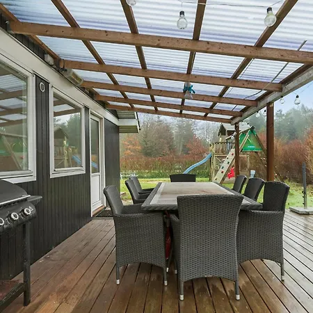 3 Bedroom Cozy In * Glesborg