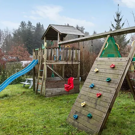 別荘 3 Bedroom Cozy In