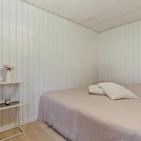 Дом отдыха 3 Bedroom Cozy In *