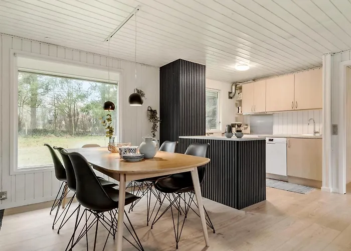 3 Bedroom Cozy In